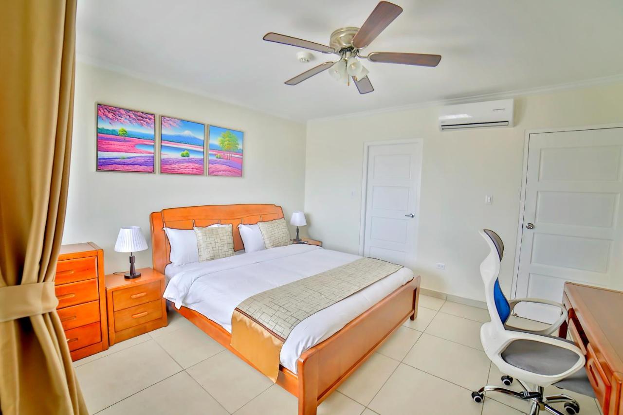 Pearl Aruba Condos Palm Beach Exterior photo
