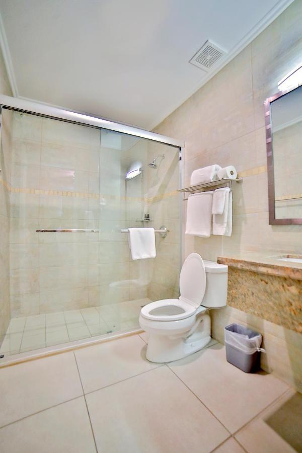 Pearl Aruba Condos Palm Beach Exterior photo