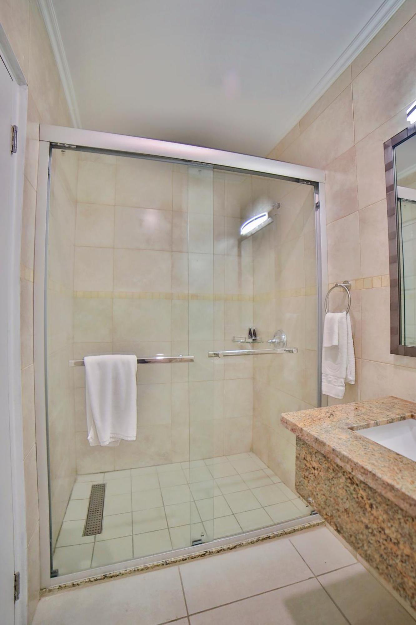Pearl Aruba Condos Palm Beach Room photo